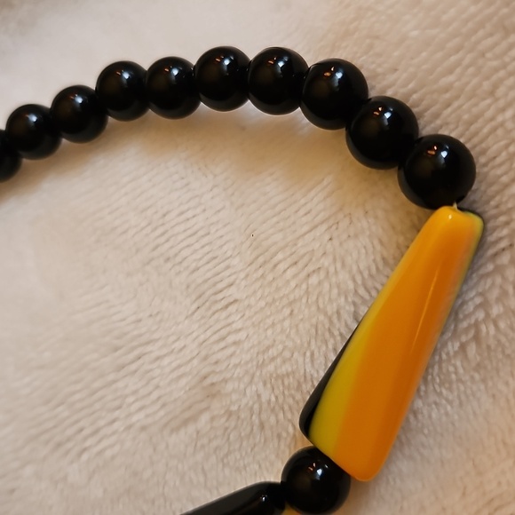 Vintage Black Lucite Beaded Assymetric Necklace - Picture 4 of 7